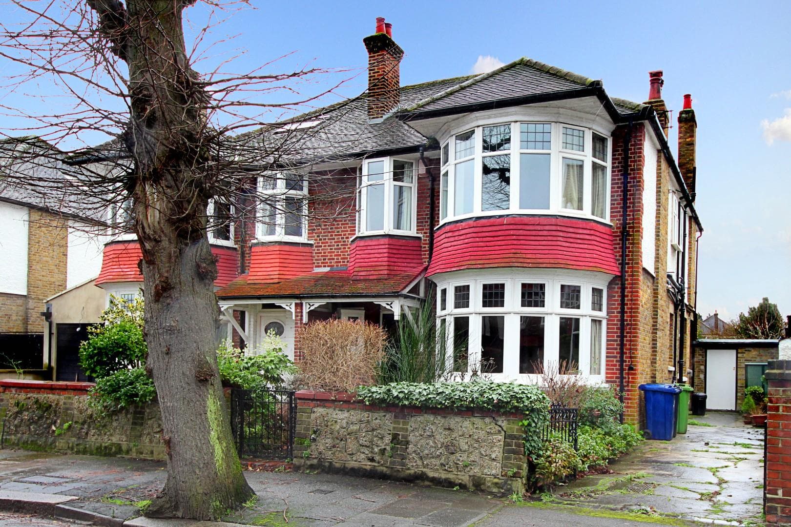 Carbery Avenue, Acton