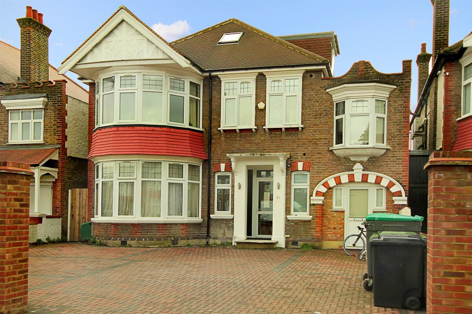 Gunnersbury Avenue, W5