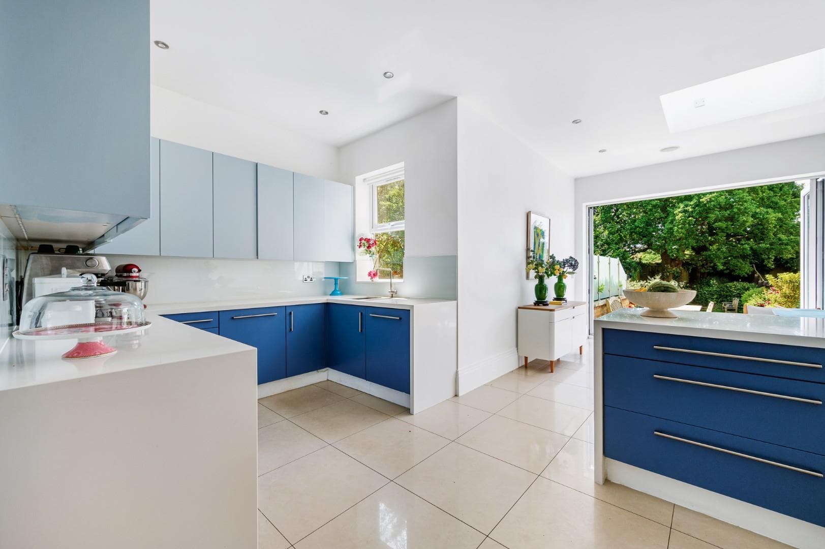 Rosemont Road, W3