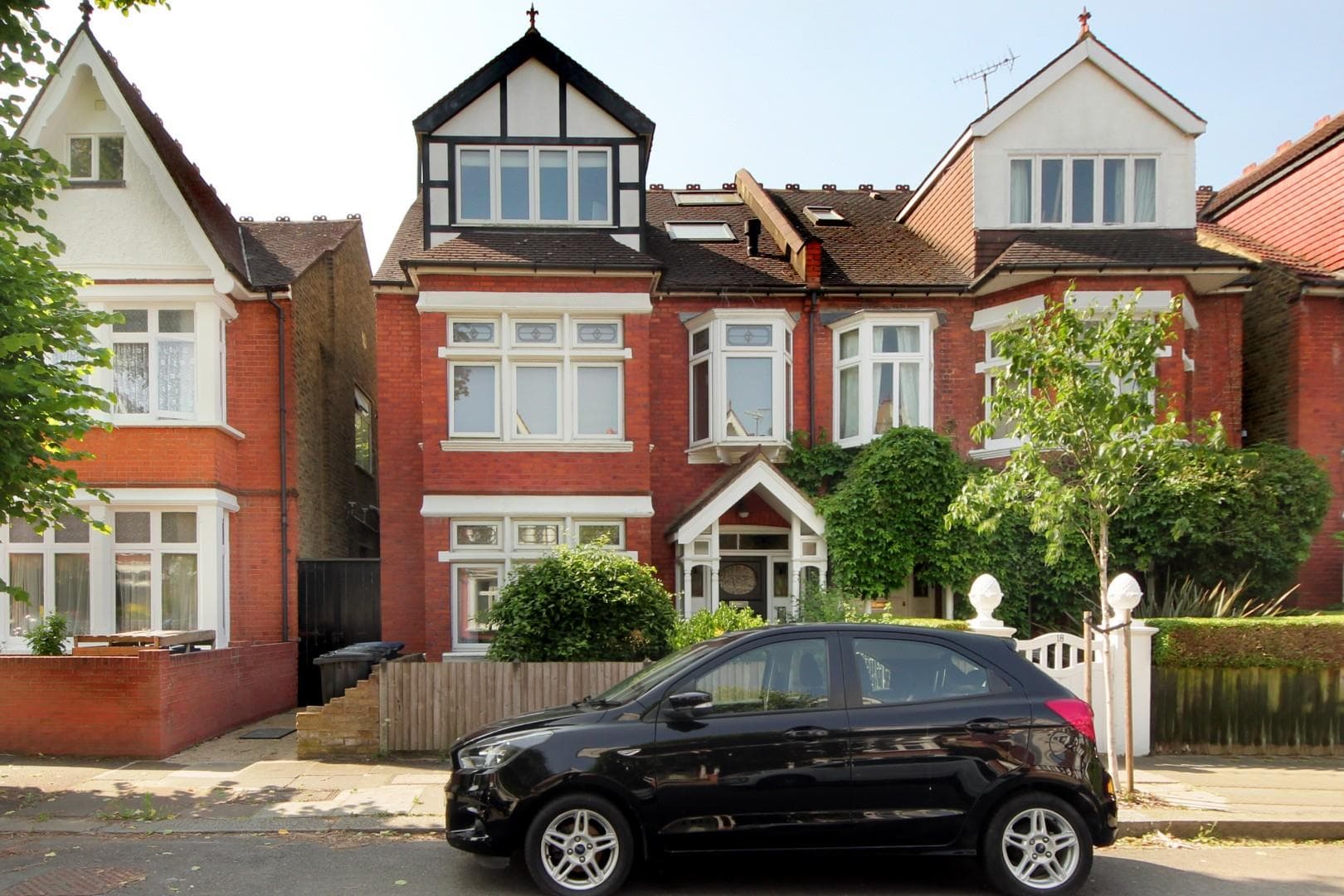 Craven Avenue, Ealing