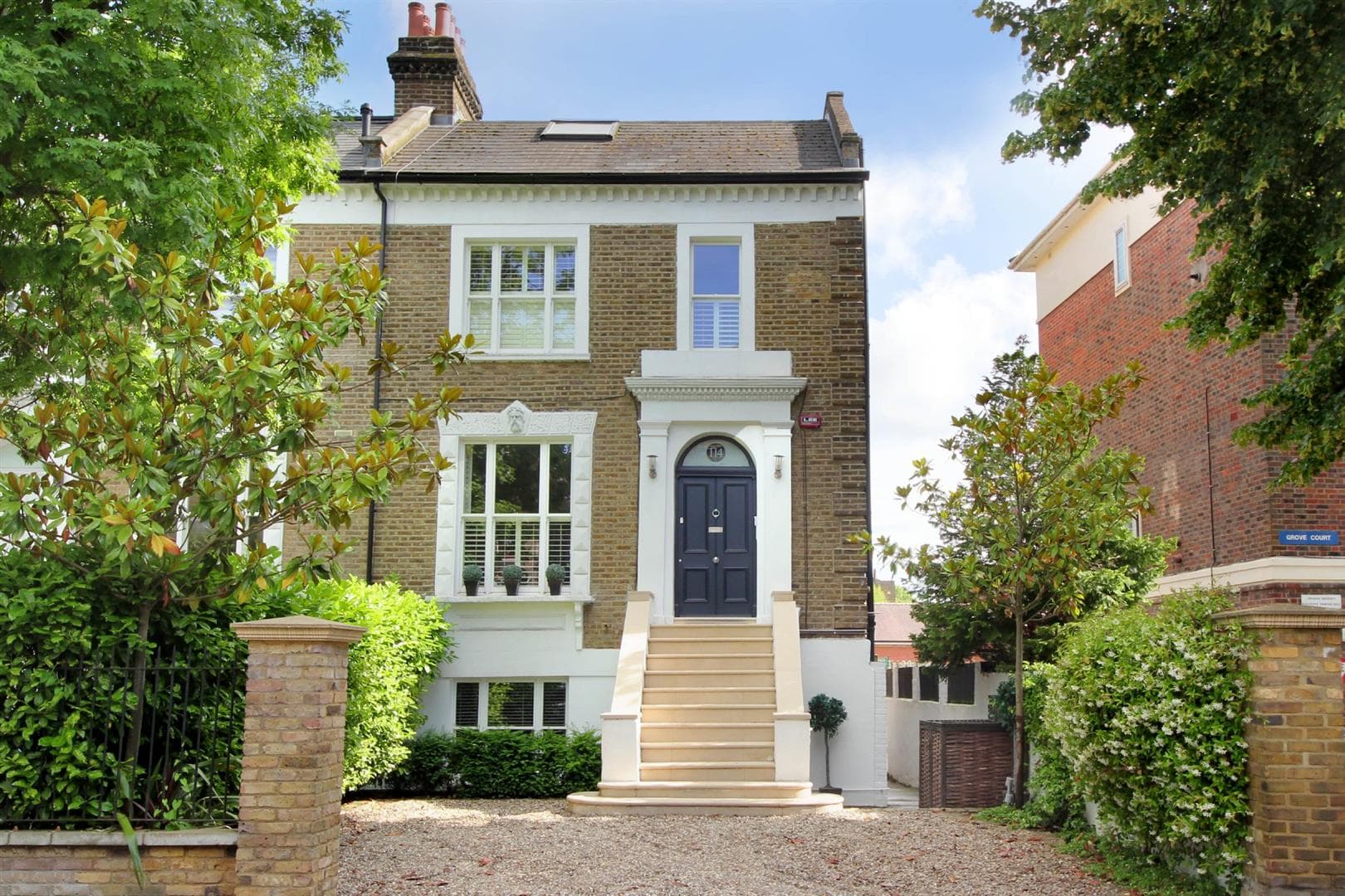 The Grove, W5