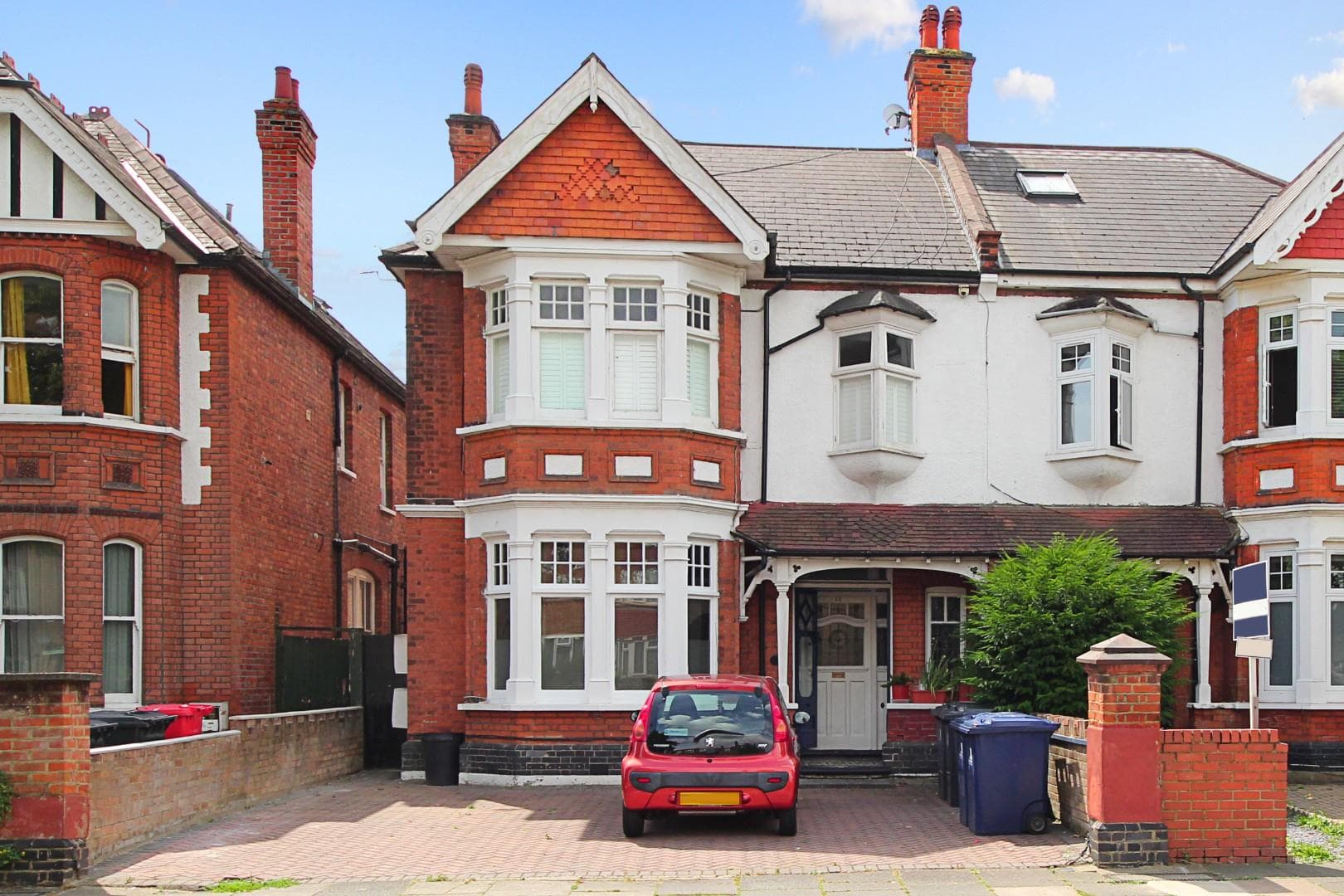 Oakley Avenue, London