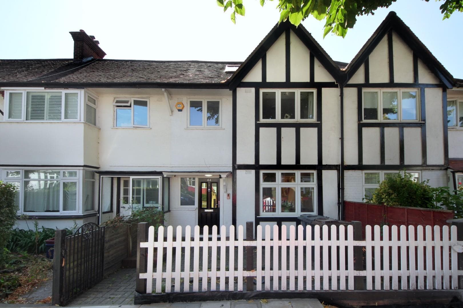 The Ridgeway, W3