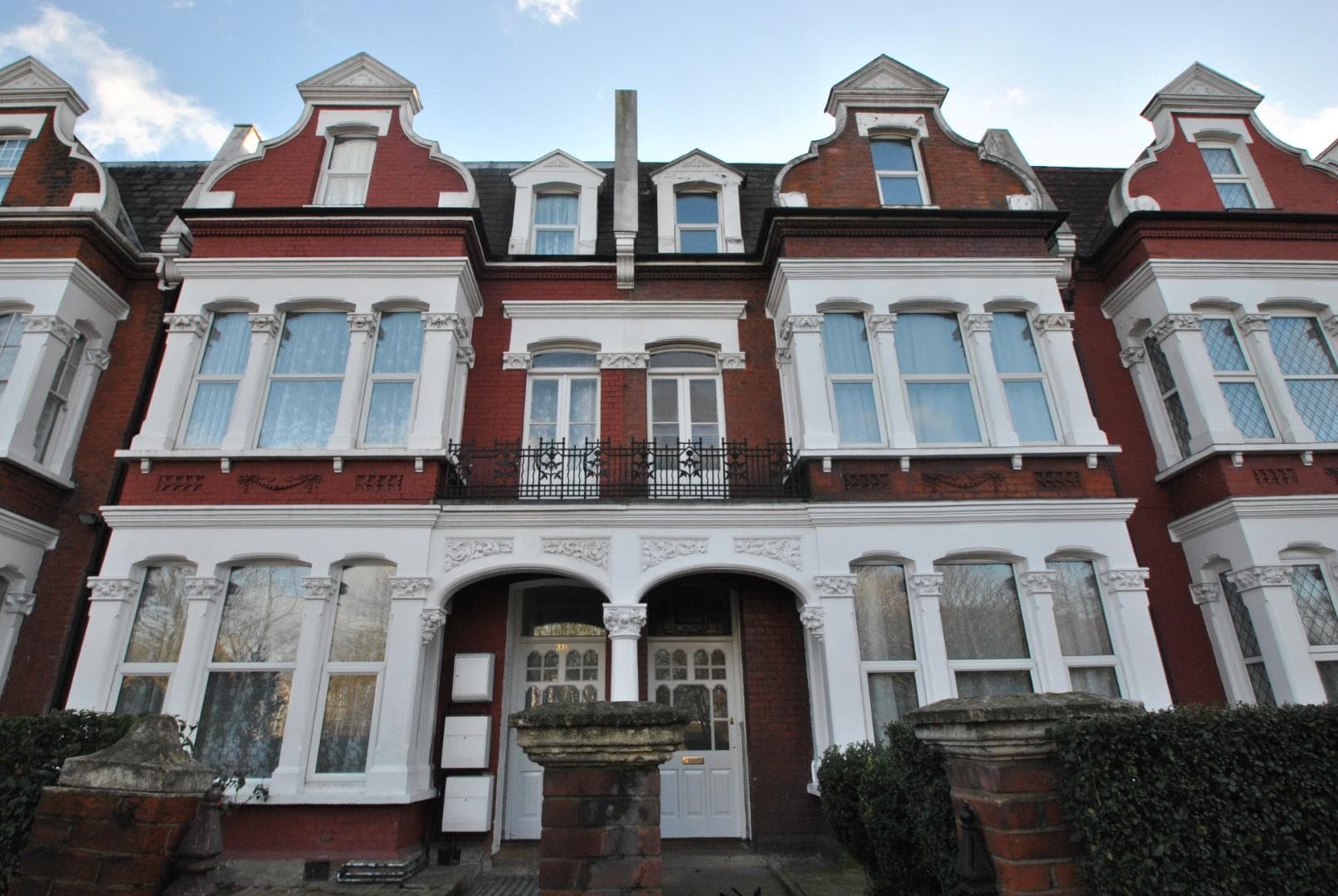 Uxbridge Road, W3