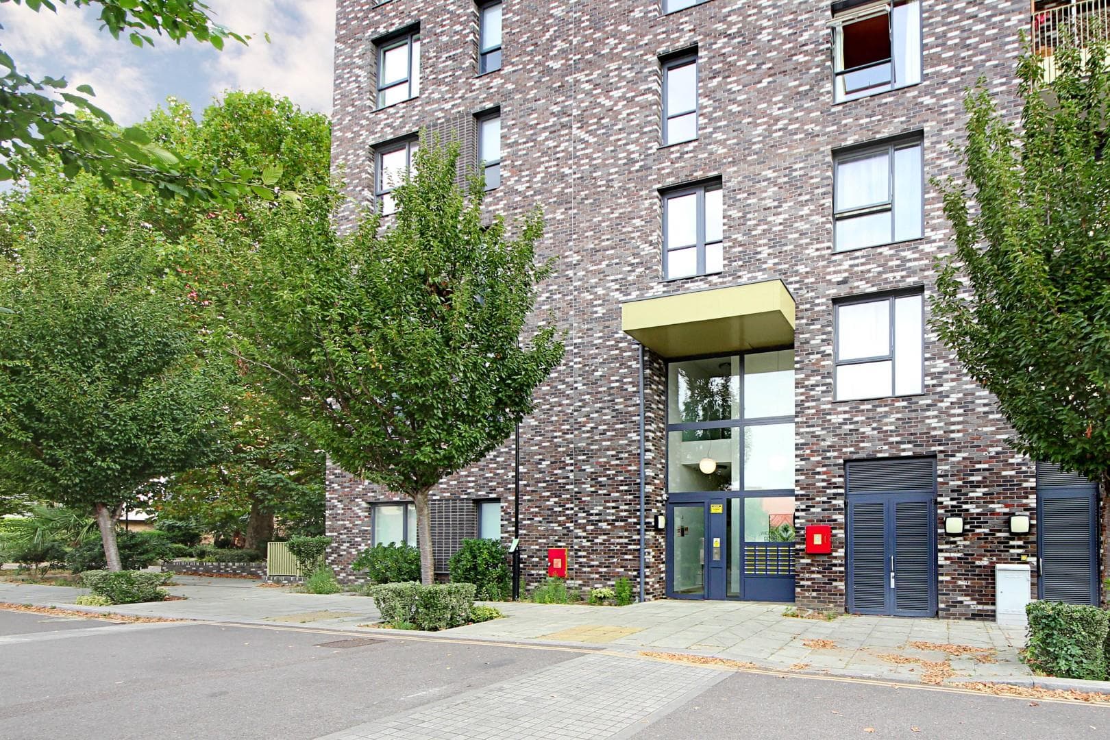 Stanley Road, W3