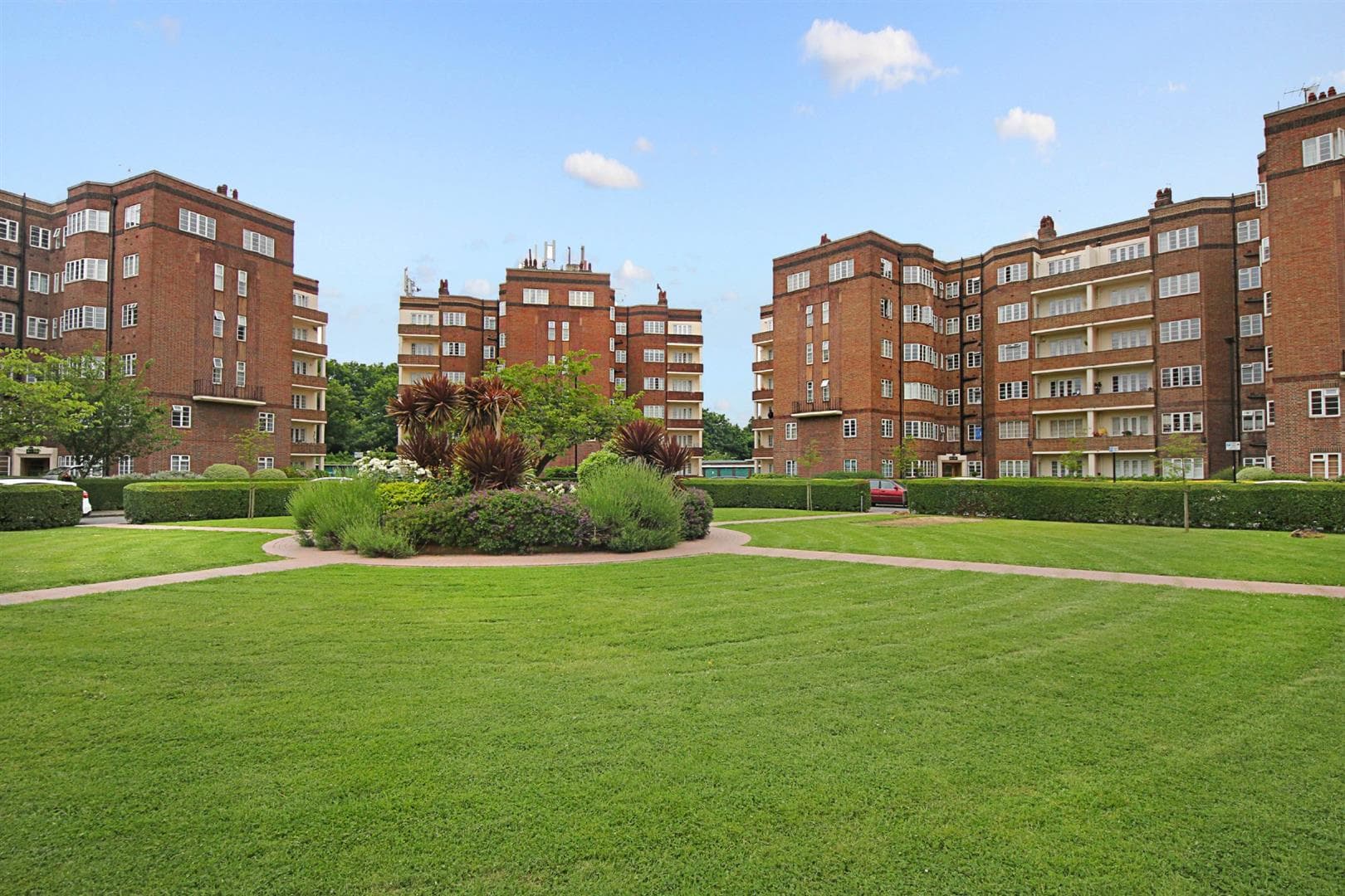 Chiswick Village, W4