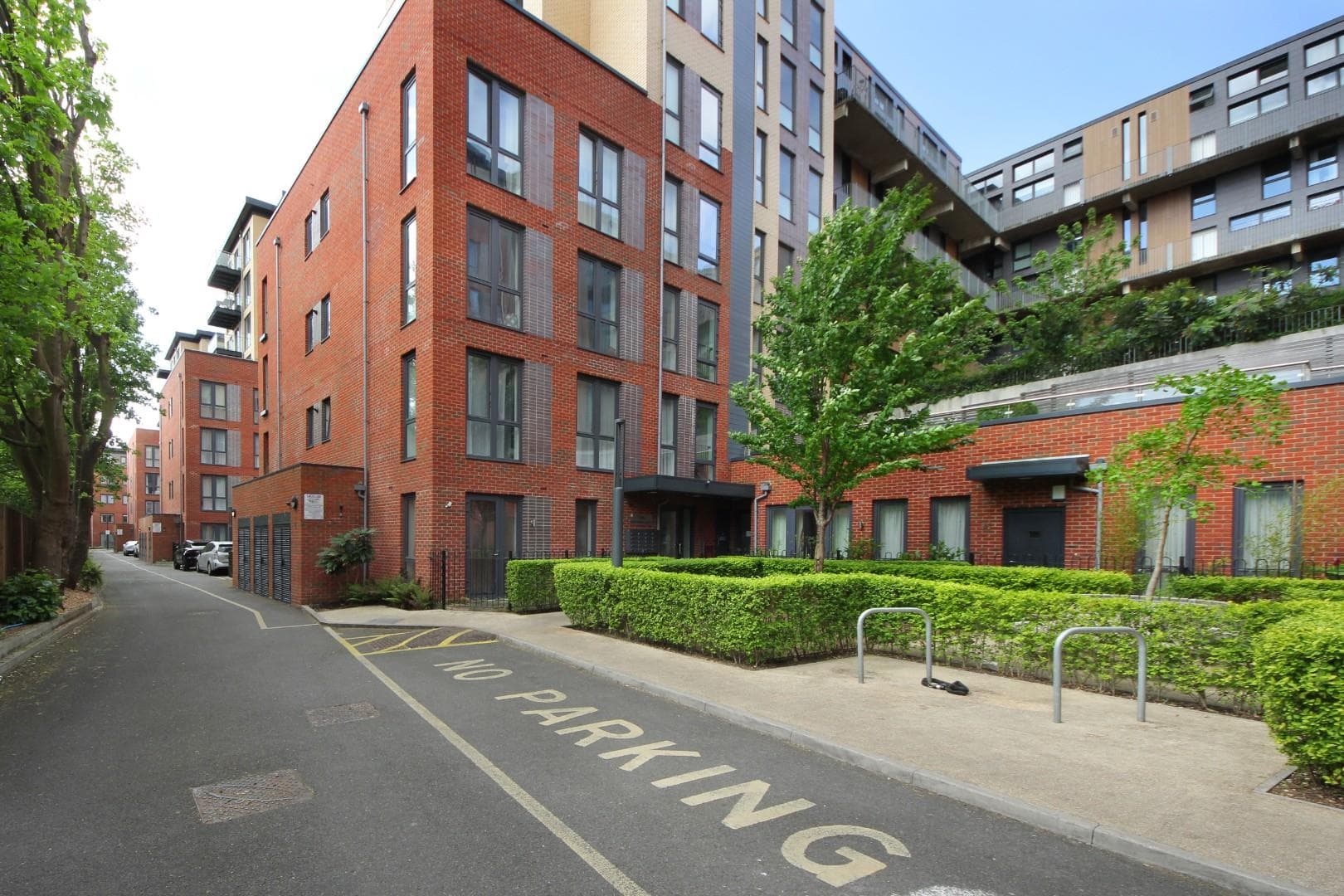 Colonnade Gardens, W3