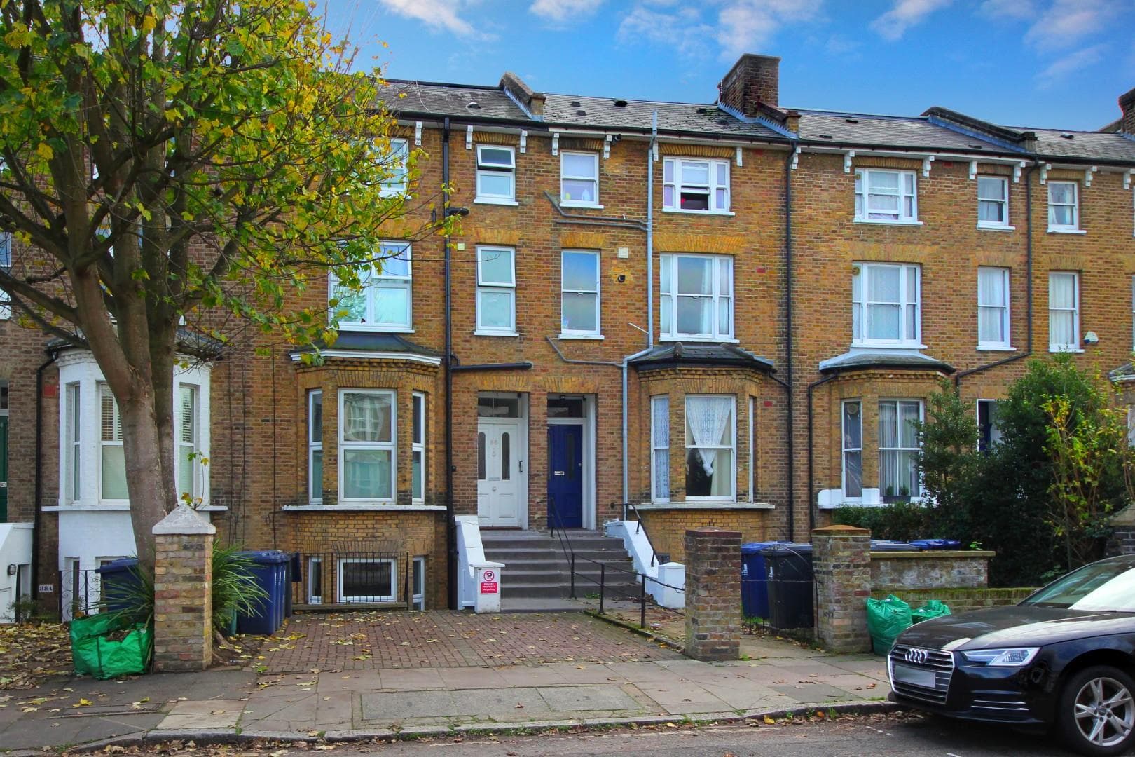 The Grove, W5