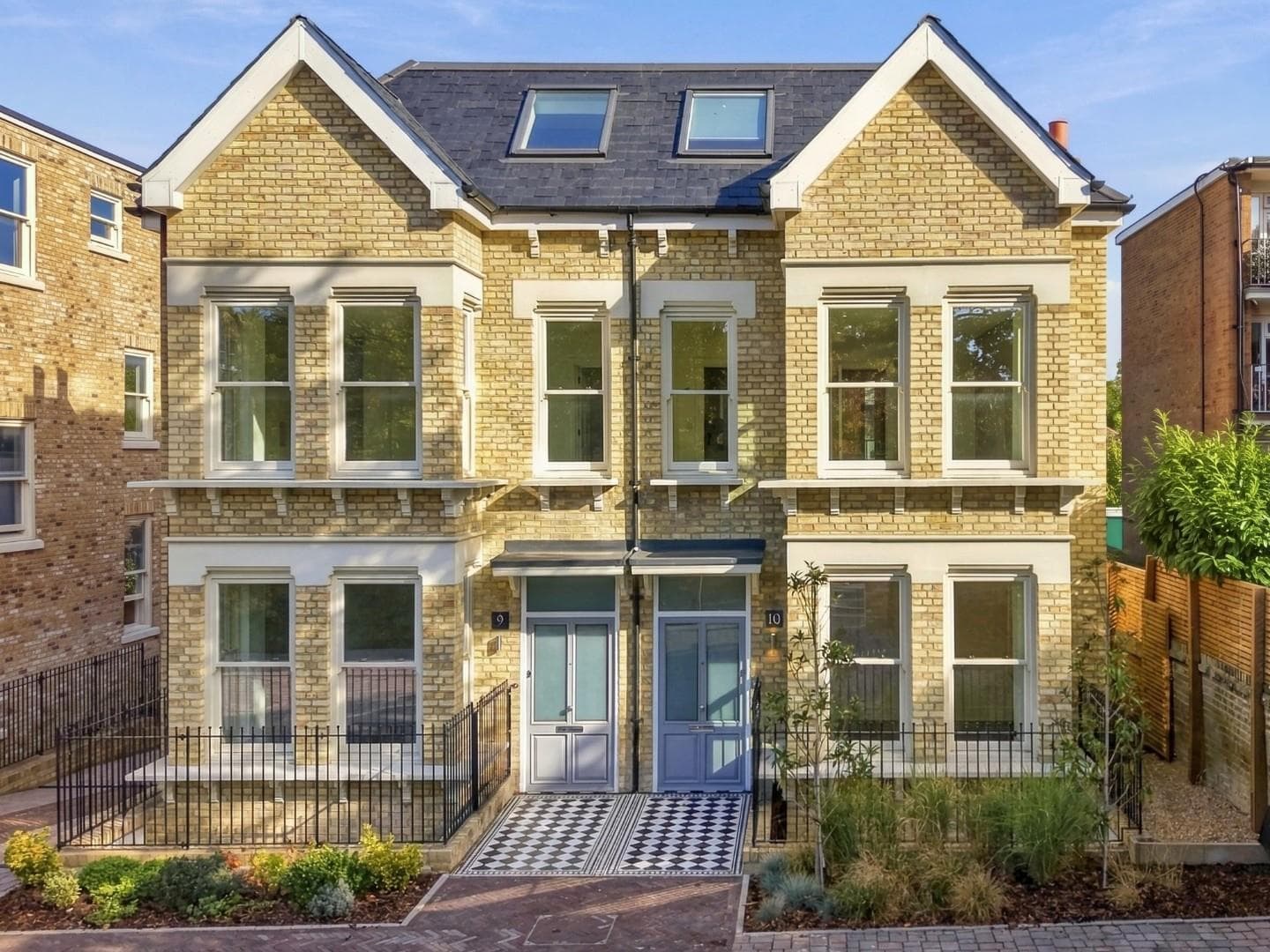 Castlebar Hill, Ealing, W5